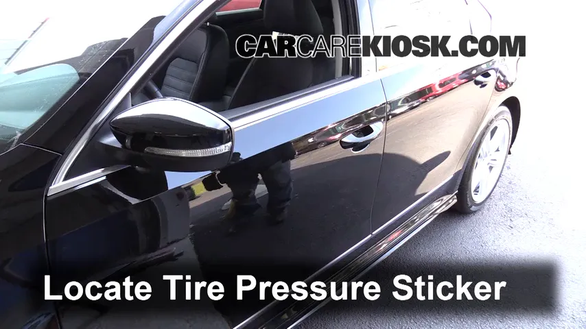 2015 Volkswagen Passat SEL Premium 3.6L V6 Tires & Wheels Check Tire Pressure